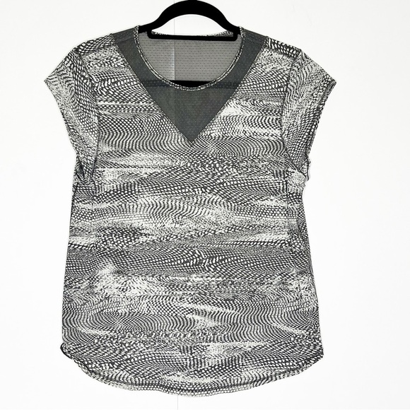 lululemon athletica Tops - Lululemon For The Run Short Sleeve Top